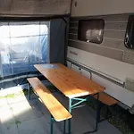 キャンプ場 Letniskowe Przyczepy Kempingowe Zacisze *