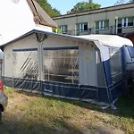 キャンプ場 Letniskowe Przyczepy Kempingowe Zacisze ミエルノ