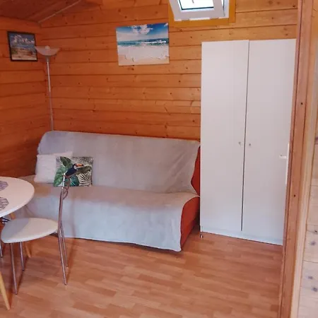 Campingplads Letniskowe Przyczepy Kempingowe Zacisze *