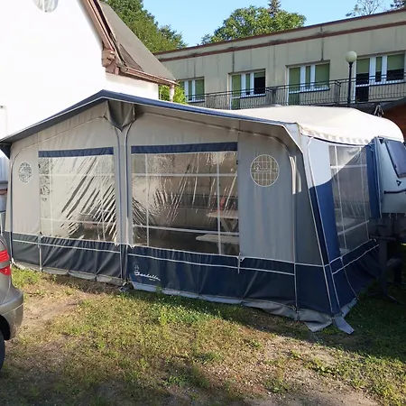 Кемпинг Przyczepy Kempingowe Zacisze Mielno Мельно