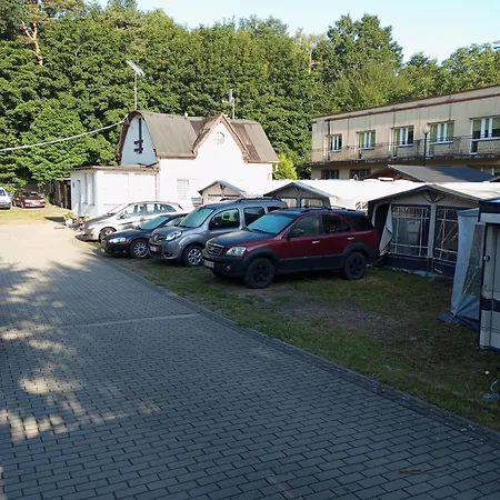 Przyczepy Kempingowe Zacisze Mielno * Мельно
