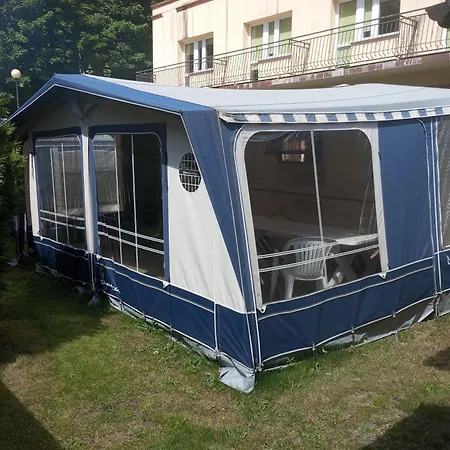 Letniskowe Przyczepy Kempingowe Zacisze Campingplads *