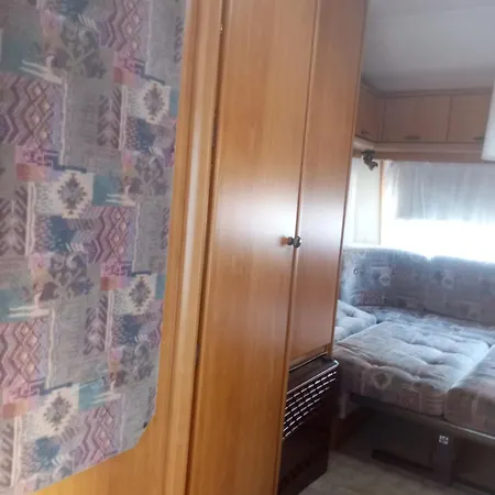 Кемпинг Przyczepy Kempingowe Zacisze Mielno Мельно