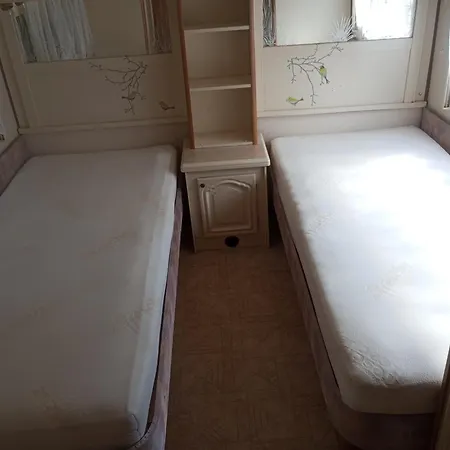 Letniskowe Przyczepy Kempingowe Zacisze