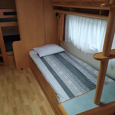 Kemping Letniskowe Przyczepy Kempingowe Zacisze Mielno